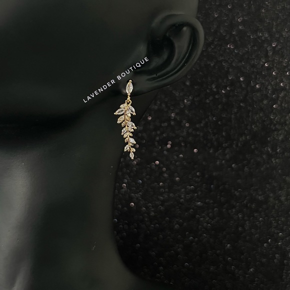 NEW 14K Gold Plated Diamond Leaf Drop Earrings - Picture 4 of 7